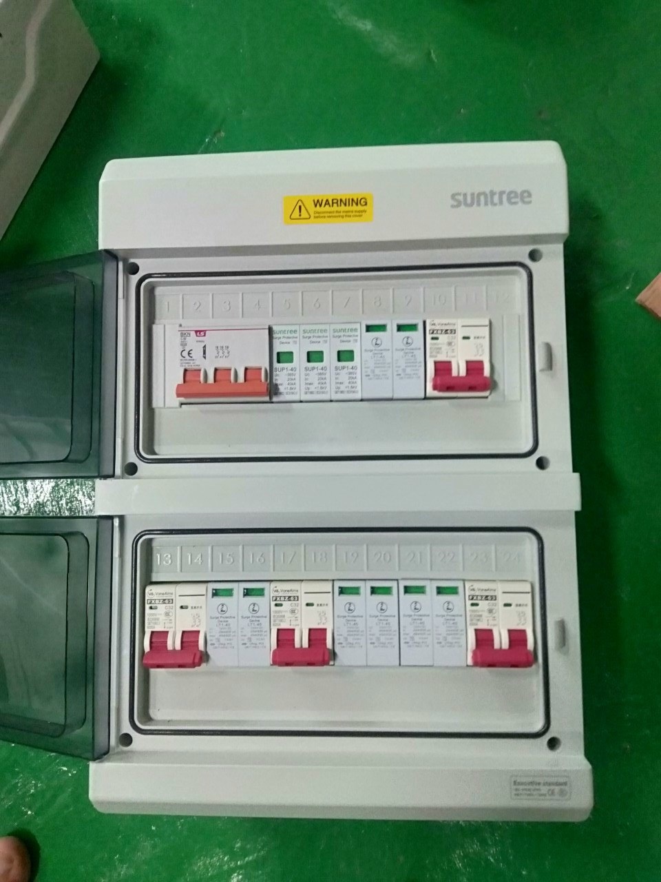 Tủ điện năng lượng mặt trời theo yêu cầu